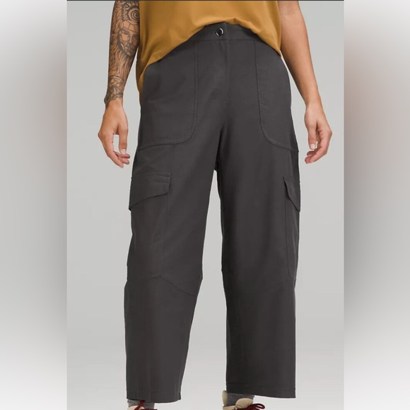 Light Utilitech Cargo Pocket High-Rise Pant - Picture 1 of 4